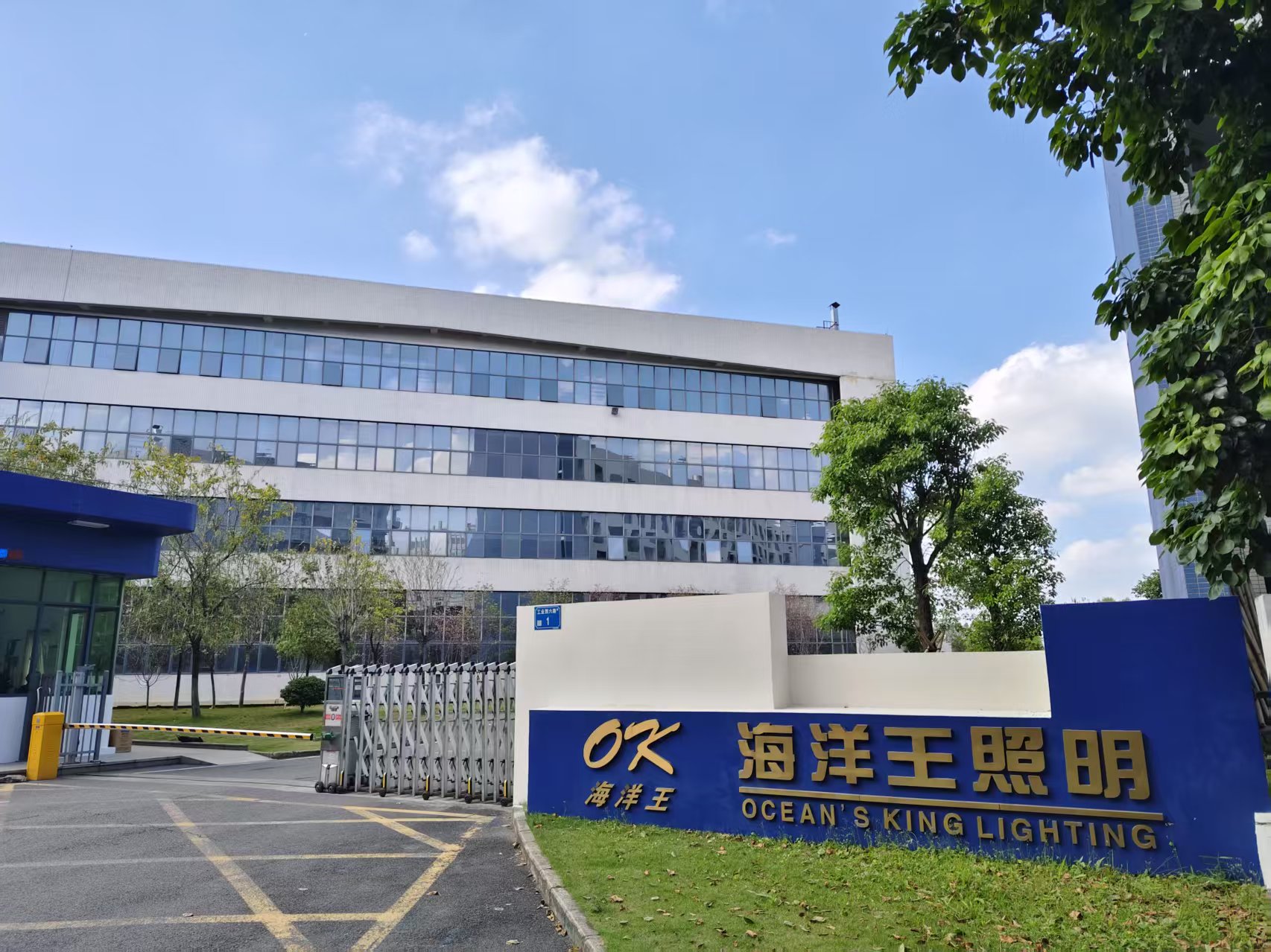 30150115_34424.jpg 30150115_34424.jpg